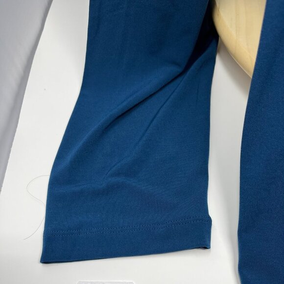 Susan Graver Liquid Knit Top W/Keyhole Embellishments size 1X(18W-20W) - Picture 5 of 7